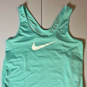 NIKE PRO DRI-FIT TANK TOP SIZE: S